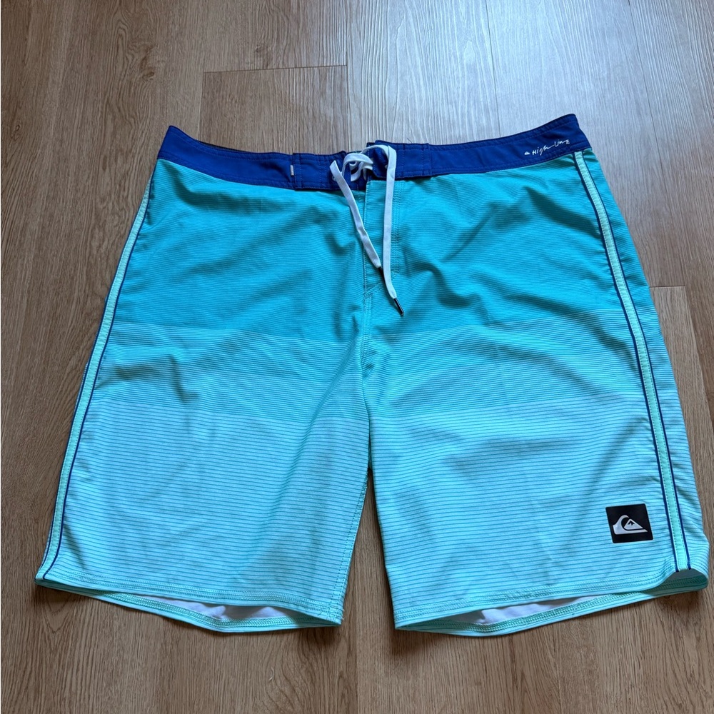 Quiksilver High Line Board Shorts Swim Trunks Blue Striped Size 36 Drawstring
